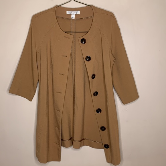 Forever 21 | Tan Large Brown Button Pocket Coat | 3/4 Sleeve Top | Classic Retro - Picture 7 of 8